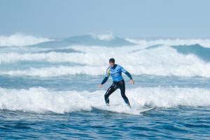 Surfear en Cantabria San Vivente de la Barquera