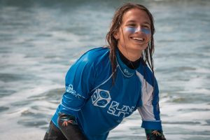 Amusez-vous pendant que vous apprenez à surfer Apprendre à surfer en Cantabrie