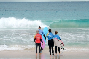 Apprendre à surfer en France Le Pin Sec