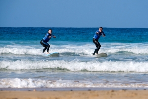 Apprendre à surfer en France